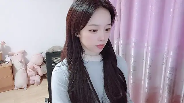 Snapshot of wwcc123 chatting on 10-22-25, 03:18 wwcc123 online show from 10-22-25, 03:18