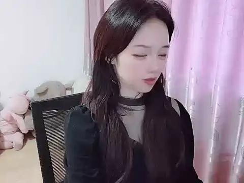 Snapshot of wwcc123 chatting on 10-23-25, 03:28 wwcc123 online show from 10-23-25, 03:28