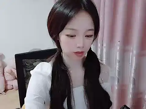 Snapshot of wwcc123 chatting on 10-24-25, 03:41 wwcc123 online show from 10-24-25, 03:41