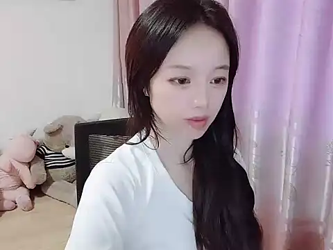 Snapshot of wwcc123 chatting on 11-04-25, 03:27 wwcc123 online show from 11-04-25, 03:27