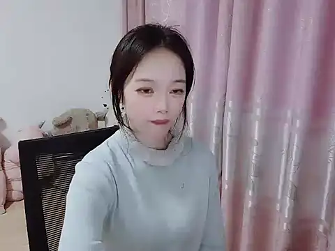 Snapshot of wwcc123 chatting on 11-17-25, 03:45 wwcc123 online show from 11-17-25, 03:45