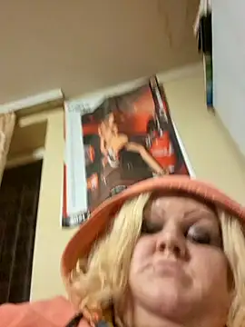 Snapshot of ducicsajsziii chatting on 03-14-25, 05:57 ducicsajsziii online show from 03-14-25, 05:57