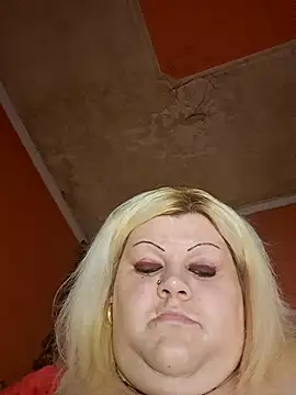 ducicsajsziii online show from 03-18-25, 01:43