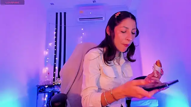 Gorgeous Team online show from 02-21-26, 08:21