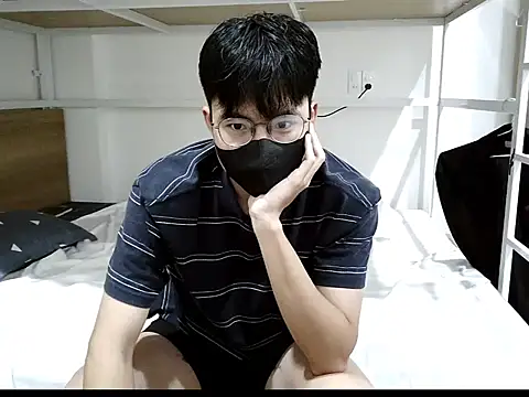 Gwencloudy online show from 11-08-25, 04:18