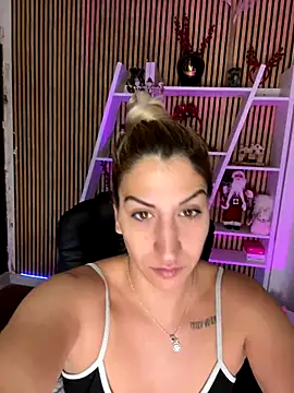 Snapshot of sofiah_ chatting on 01-08-26, 07:32 sofiah online show from 01-08-26, 07:32