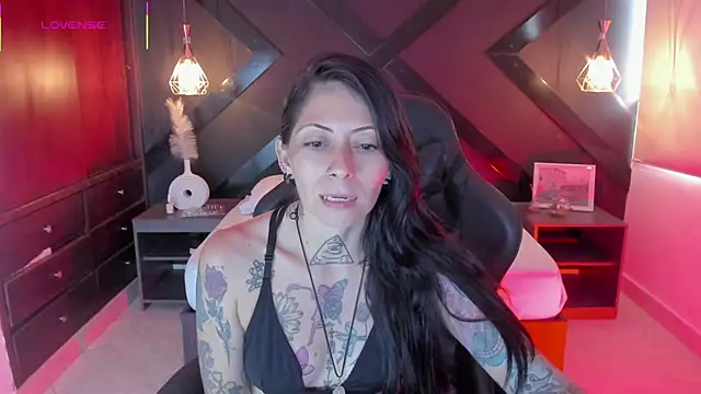 dark gotica online show from 09-25-25, 07:06