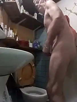 Snapshot of petitpeps84 chatting on 02-13-25, 09:30 petitpeps84 online show from 02-13-25, 09:30