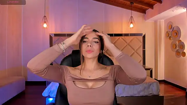 AmyWalker  online show from 01-12-25, 10:23
