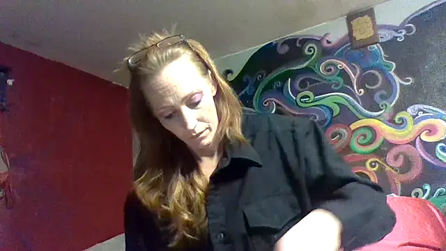 4EyedSluttyGinger online show from 12-11-24, 10:25