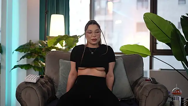 Snapshot of Assmerising chatting on 02-21-26, 10:49 Assmerising online show from 02-21-26, 10:49