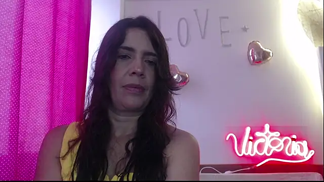 Victoria meester online show from 03-05-25, 02:45