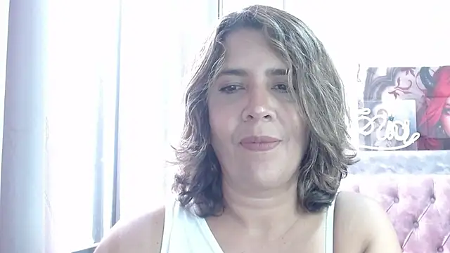 Victoria meester online show from 03-17-26, 03:59