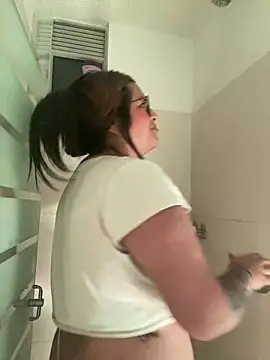 chloe bonnet online show from 03-15-25, 05:08