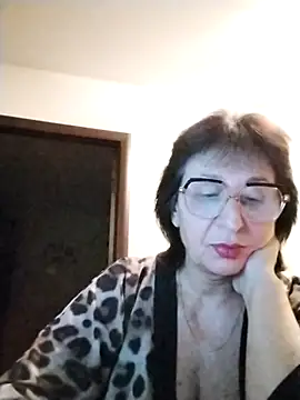 AlbinaXPretty online show from 11-11-25, 07:47