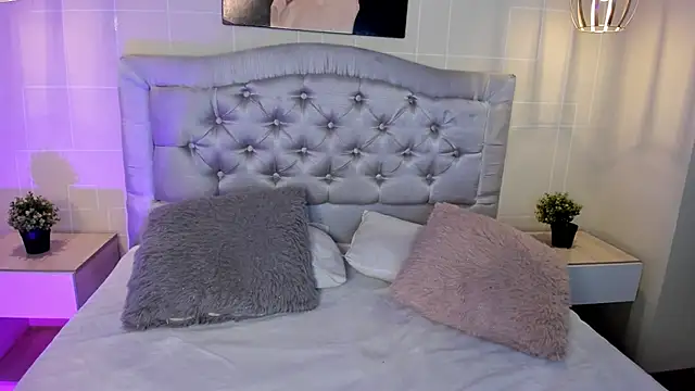 ayshel   online show from 01-30-25, 07:50