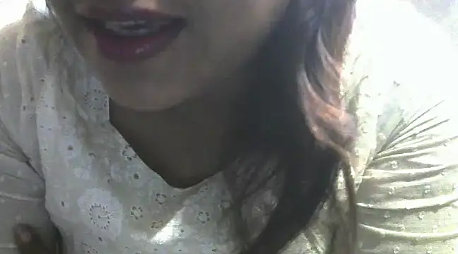 Snapshot of shekira99 chatting on 01-09-25, 02:54 shekira99 online show from 01-09-25, 02:54