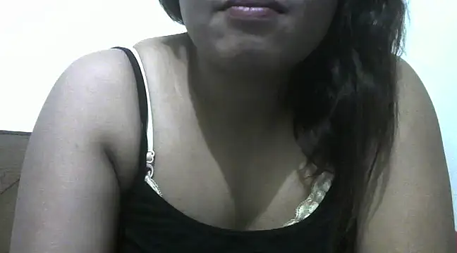 Snapshot of shekira99 chatting on 02-18-25, 12:26 shekira99 online show from 02-18-25, 12:26