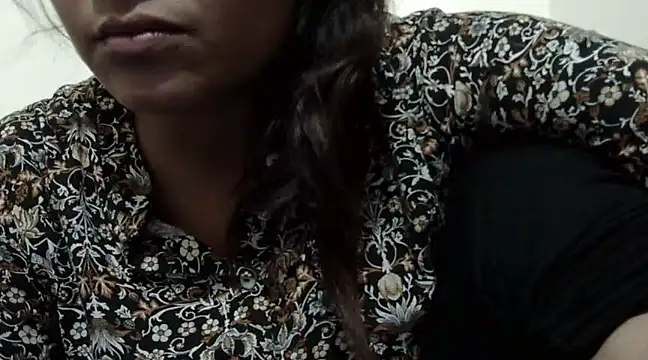 Snapshot of shekira99 chatting on 03-12-25, 02:34 shekira99 online show from 03-12-25, 02:34