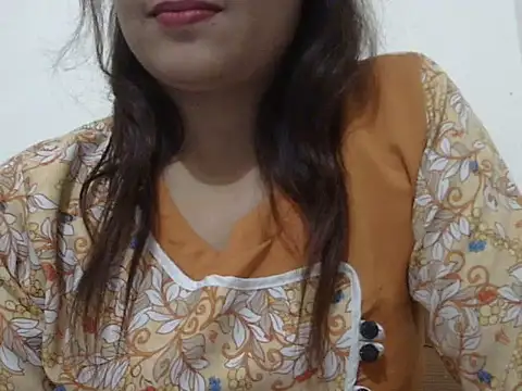 Snapshot of shekira99 chatting on 11-13-25, 12:48 shekira99 online show from 11-13-25, 12:48