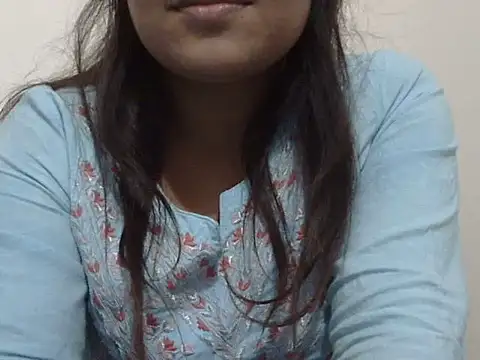 Snapshot of shekira99 chatting on 11-19-25, 02:28 shekira99 online show from 11-19-25, 02:28