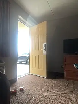 Snapshot of Stressreliever82 chatting on 04-02-26, 09:01 Stressreliever82 online show from 04-02-26, 09:01