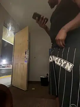 Snapshot of Stressreliever82 chatting on 04-05-26, 10:45 Stressreliever82 online show from 04-05-26, 10:45