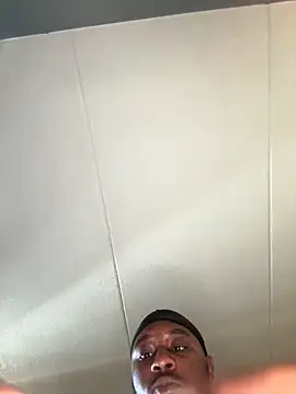 Snapshot of Stressreliever82 chatting on 04-13-26, 08:03 Stressreliever82 online show from 04-13-26, 08:03