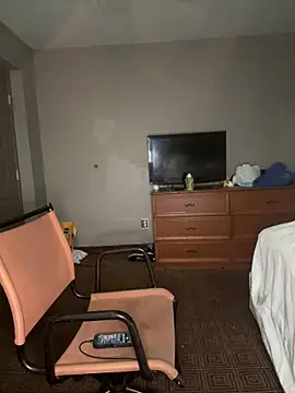 Snapshot of Stressreliever82 chatting on 04-15-26, 07:58 Stressreliever82 online show from 04-15-26, 07:58