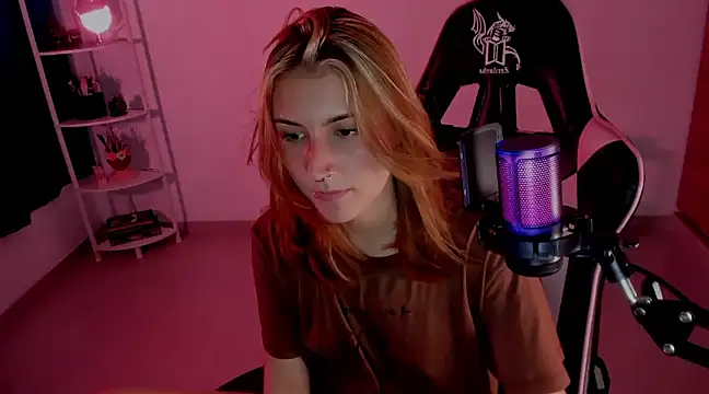 Snapshot of Dakotaa_ chatting on 01-17-25, 11:51 Dakotaa online show from 01-17-25, 11:51