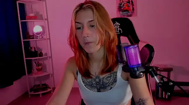 Snapshot of Dakotaa_ chatting on 01-18-25, 04:48 Dakotaa online show from 01-18-25, 04:48