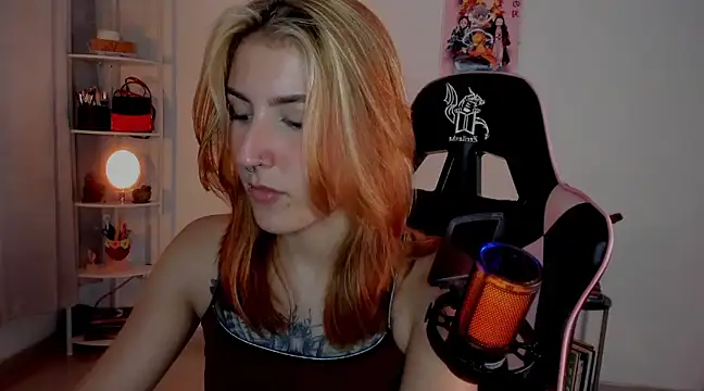 Snapshot of Dakotaa_ chatting on 02-01-25, 03:30 Dakotaa online show from 02-01-25, 03:30