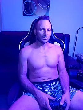 Snapshot of Funwithbrad1 chatting on 12-10-24, 07:58 Funwithbrad1 online show from 12-10-24, 07:58