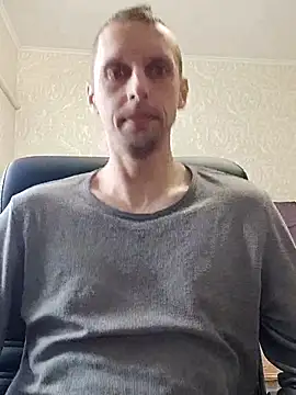 Snapshot of Yrikos1 chatting on 10-10-25, 01:43 Yrikos1 online show from 10-10-25, 01:43