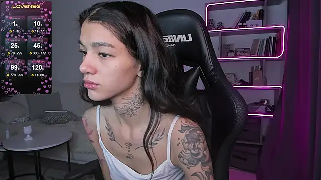 vinkitinkii online show from 12-23-24, 06:22