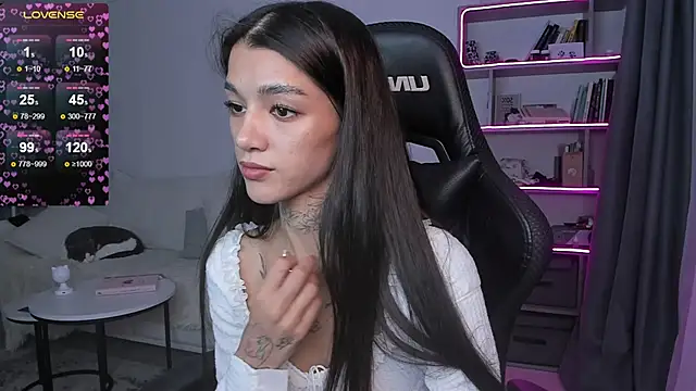 vinkitinkii online show from 12-28-24, 03:26