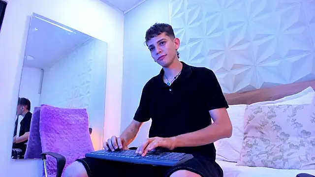 Jasson smit online show from 10-17-25, 01:20