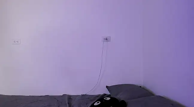 yungelitamor  online show from 12-27-24, 05:52