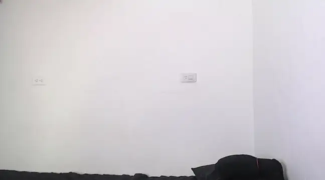 yungelitamor  online show from 01-08-25, 11:21