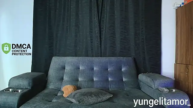 yungelitamor  online show from 10-11-25, 05:39