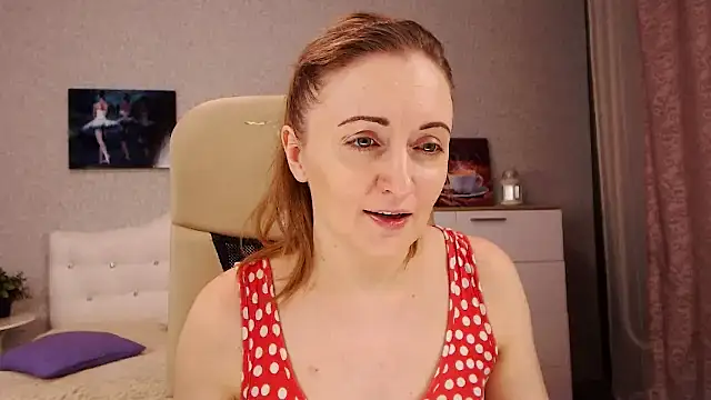 Snapshot of BettyFootFetish chatting on 02-08-25, 11:55 BettyFootFetish online show from 02-08-25, 11:55