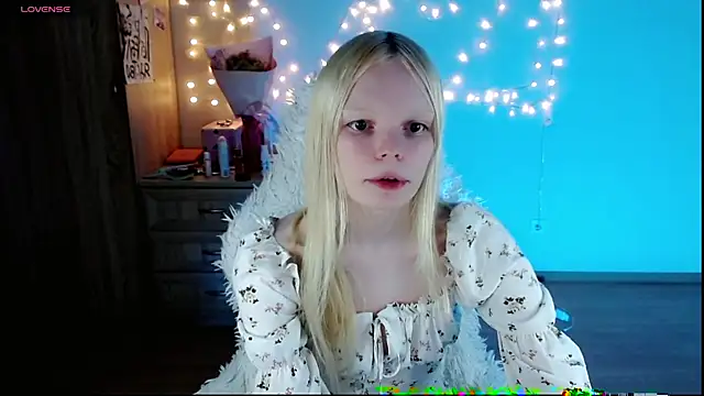 Emily Nyaffee online show from 03-22-25, 10:48