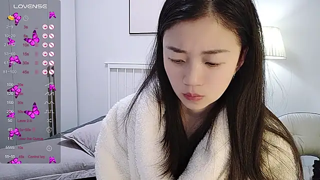 A-xena online show from 12-11-24, 02:09