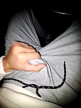 Snapshot of _badboyyy_6969 chatting on 11-17-25, 07:19 badboyyy 6969 online show from 11-17-25, 07:19