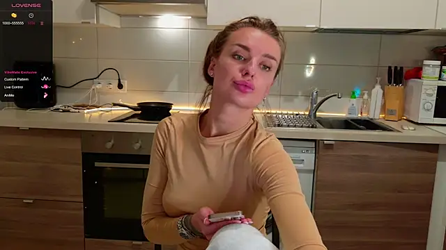 MissLovex online show from 11-19-25, 02:06