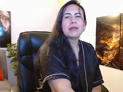 amalia brunette online show from 02-22-25, 01:11