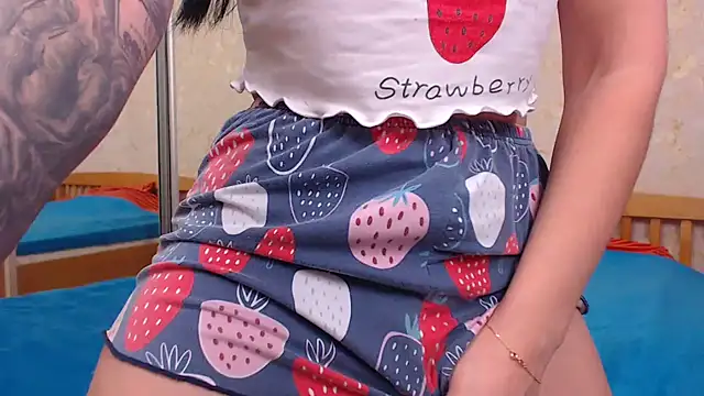JuicyJess online show from 12-08-24, 07:54