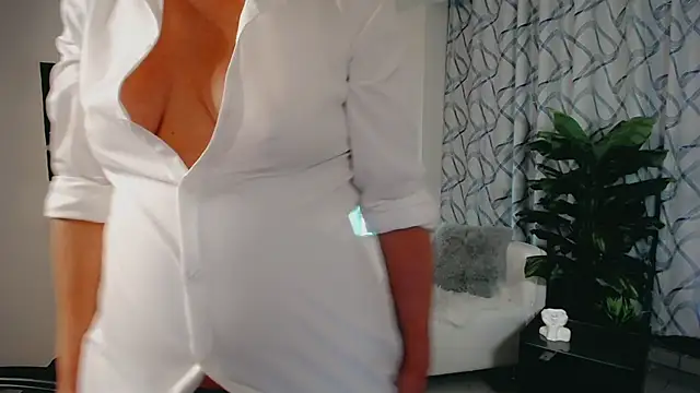 Favorite 0 online show from 02-19-26, 05:09