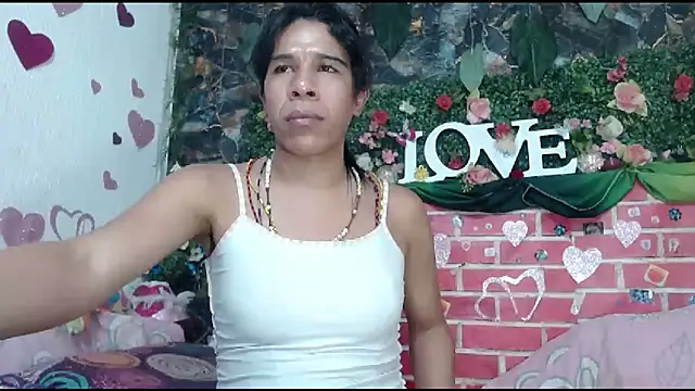 Snapshot of DesireDirtyTS__ chatting on 03-23-26, 11:47 DesireDirtyTS online show from 03-23-26, 11:47