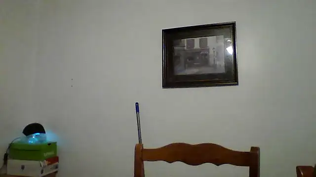 Snapshot of Skoobysnackss420 chatting on 12-22-25, 02:52 Skoobysnackss420 online show from 12-22-25, 02:52